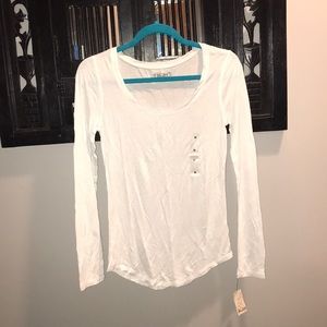 NWT Mudd Light Weight Long Sleeve T-Shirt Size M